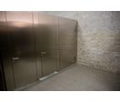 Cloisons sanitaires en métal pour locaux sanitaires | CELL by KEMMLIT
