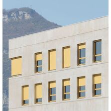 Store toile vertical polyvalent pour tout type de bâtiment | Soloscreen IV