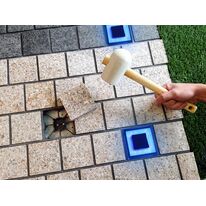 Grille de pavés granit massif pour sols extérieurs carrossables et drainants | PAVÉFAST
