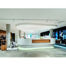 Panneau d’agencement | Solid Surface non poreux pour espaces commerciaux