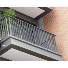 Garde-corps à barreaudage axé | MODURAL