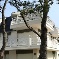 Garde-corps tôlé axé | GRAFIK