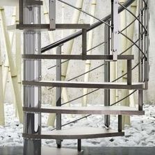 Escalier en colimaçon moderne et personnalisable avec jeux de lumière | Trio