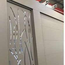 Portail battant à assemblage en tenon mortaise | LASER