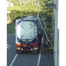 Accès sur citernes | TRIAX 