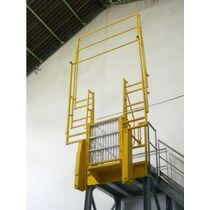 Passerelle abattante entièrement repliable | TRIAX 