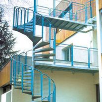 Escalier hélicoïdal en acier adapté aux issues de secours | Escalier hélicoïdal secours