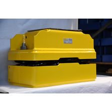 Désolidarisation vibratoire des bâtiments sous fondations ou en plancher haut sur boîtes à ressorts 