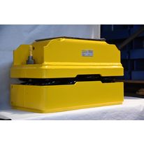 Désolidarisation vibratoire des bâtiments sous fondations ou en plancher haut sur boîtes à ressorts 