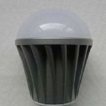 Pack de 5 à 100 Ampoules E27 LED en Aluminium 9W 50.000H Chaud ou froid | LED Lighting France