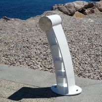 Borne urbaine | Borne Régate en acier thermolaqué avec finition inox