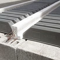 Entrevous légers en matériaux de synthèse recyclés | PlastiVS