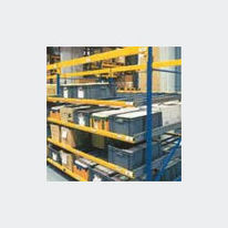 Rayonnage avec rails à galets pour stockage dynamique de charges légères | Prodyn +