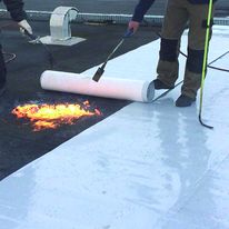 Membrane d'étanchéité monocouche collée à chaud | Evalon V collé à la flamme