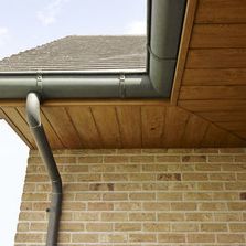 Rives de toiture et dessous de toit en PVC cellulaire et alvéolaire | DECEUNINCK 