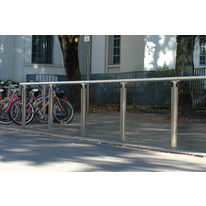 Rambarde en acier inoxydable pour aménagement urbain | Acropole