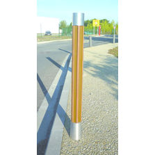 Potelet en bois reconstitué et acier | iTeck