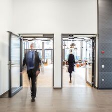 Automatisme polyvalent pour portes battantes | Powerturn