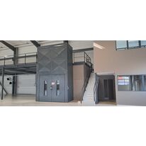 Monte-charge accessible non accompagné (fixation murale ou structure autoportante)