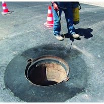 Béton à prise rapide pour scellement d'éléments de voirie | Mapegrout SVT Gravier