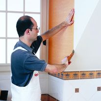 Gamme de colles pour papiers peints | Quelyd