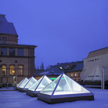 Lanterneau pyramidal à rupture de pont thermique pour éclairage zénithal | LAMILUX Glass Skylight FE Pyramide / Hipped