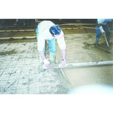 Joint de fractionnement servant de règle de niveau | Règle-joint