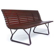 Banc à lames horizontales en bois exotique | Stilo