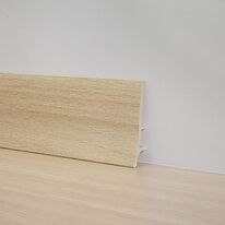Plinthes en PVC expansé | PVC LINE 8607 résistantes aux chocs pour sols flottants