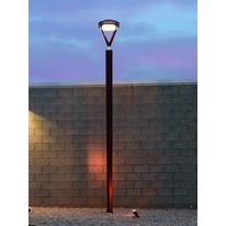 Mât en bois pour éclairage urbain avec socle et partie supérieure en acier | Wood L