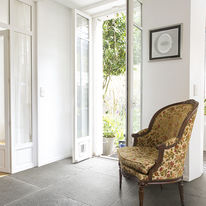 Revêtement en granit noir pour sols et murs intérieurs et extérieurs | GRANIT NOIR CISELE