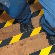 Ruban antidérapant super agrippant hachuré | Watco 