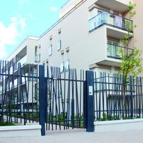 Portail pivotant imitation bambou | Portail pivotant Oobamboo