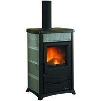 Poêle à bois habillé de pierre à haute inertie thermique | Refuge