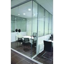 Système pour cloison intérieure vitrée démontable | Clip In