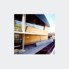 Lames massives en bois résineux jusqu'à 6 m de longueur pour bardage horizontal