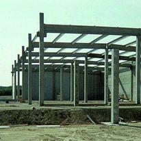 Structure en béton précontraint pour bâtiments industriels | Système Dolmen
