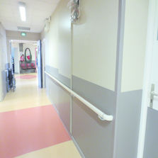 Main courante trilobée de 40 mm de largeur et classée M1 Bs2d0 | Linea'Touch