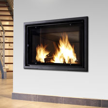 Cheminée avec large ouverture vitrée | Visio