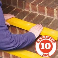 Bord de marche super agrippant antidérapant pour escalier, passerelle et rampe | Watco 