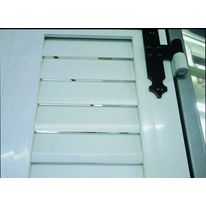 Volets battants persiennés en PVC | Western PVC