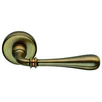 Poignée laiton pour porte et fenêtre | IDA