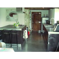 Béton autolissant coloré pour sol fort trafic | Décobéton Autolissant SC