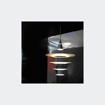 Suspension à quatre abat-jour acrylique | Enigma