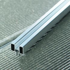 Rail en aluminium pour lames de terrasse | UPM Biocomposites/ProFi Alu Rail