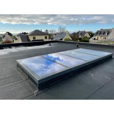 Verrière linéaire de Lanterneaux Modulaires