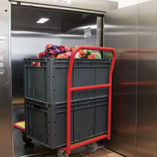 Monte-charges jusqu’à 1 000 kg de charge utile | Monte-charge 300-1 000 kg