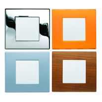 Appareillages encastrés en vingt-trois finitions | Light