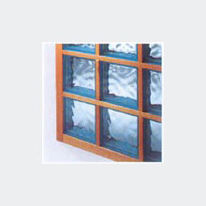 Cloison en briques de verre avec joints bois | Système Wallkit