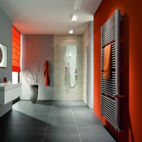 Radiateur en acier avec entraxe latérale variable pour travaux de rénovation | Duett-D